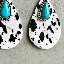 Load image into Gallery viewer, Hillbilly Bone Earrings
