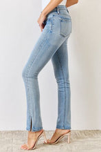 Load image into Gallery viewer, Kancan Mid Rise Jeans
